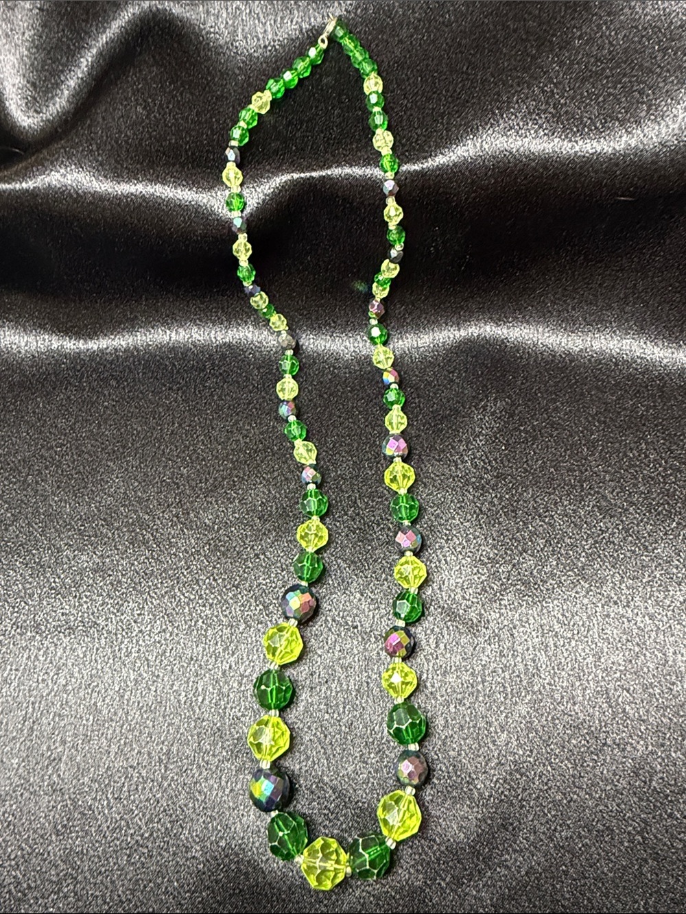 Vintage  Green AB Faceted Bead Glass/Crystal Necklace
